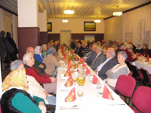 Fotogaléria Posedenie so 70 a viacročnými dôchodcami 12.12.2008 (6) Posedenie so 70 a viacročnými dôchodcami 12.12.2008