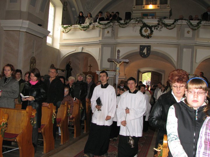 Fotogaléria Dubovany ďakovali za úrodu 17.10.2010 (21) Dubovany ďakovali za úrodu 17.10.2010