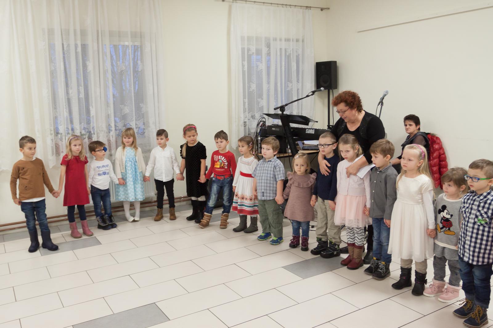 Fotogaléria Posedenie so 70 a viac ročnými dôchodcami 30.11.2017 (8) Posedenie so 70 a viac ročnými dôchodcami 30.11.2017