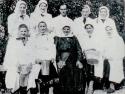 Prvé dojičky z roku 1953 v rozšírenom JRD v Dubova Prvé dojičky z roku 1953 v rozšírenom JRD v Dubova
